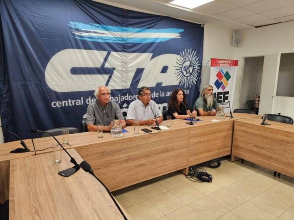 No hubo acuerdo entre las centrales sindicales y los empresarios por el salario mínimo. (X @CTAAutonoma)