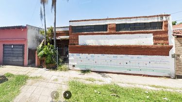 El terrible episodio ocurrió en el jardín Raíces y Alas, ubicado en las calles Víctor Hugo y Quito de la localidad bonaerense de Libertad, partido de Merlo. (Google Maps)