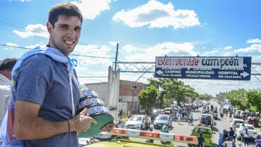 Federico Delbonis, el hijo pródigo. (Foto: Nacho Correa/Diario El Tiempo de Azul)