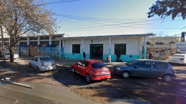 La escuela 83 de Los Hornos, en La Plata. La escuela 83 de Los Hornos, en La Plata.