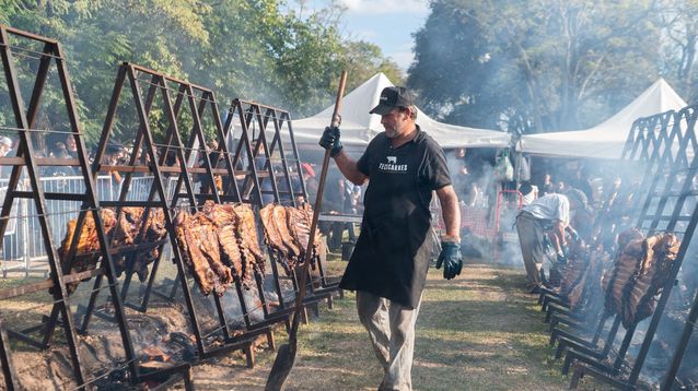 La Fiesta del Costillar Criollo reunió a 40 mil personas en Uribelarrea.