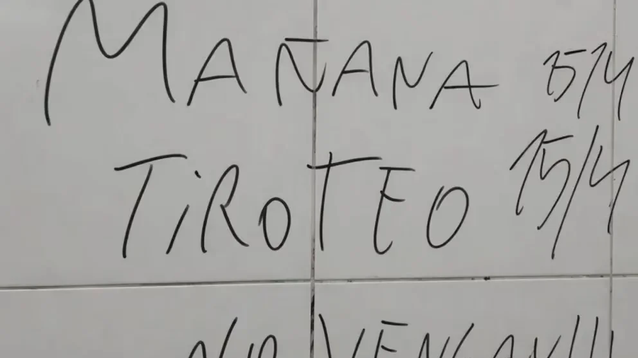 Una de la pintadas que se difundieron en escuelas de toda Argentina e incluso en países limítrofes.