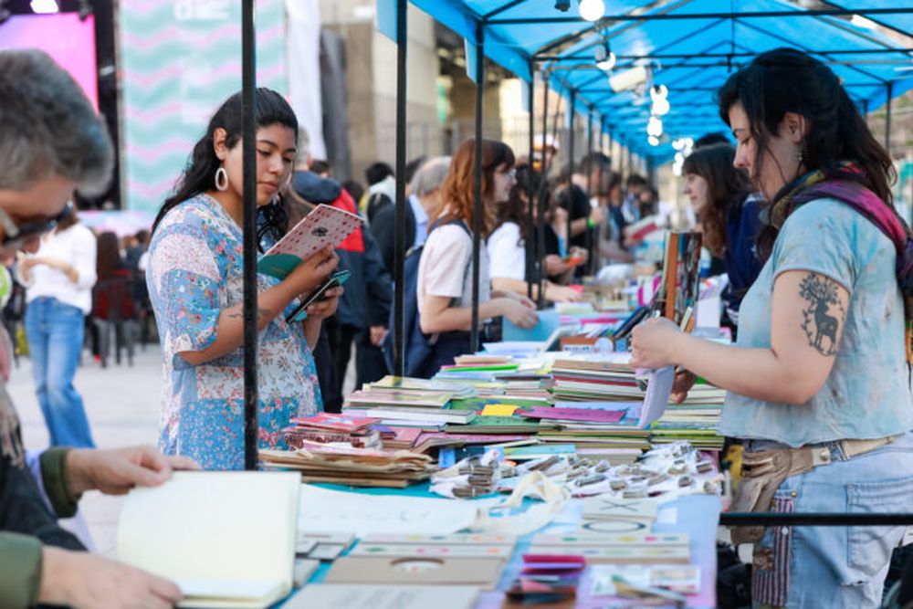 El Instituto Cultural comenzó la etapa de inscripción para dos categorías de la segunda edición del Festival Bonaerense de Poesía que se realizará el 9 y 10 de noviembre de 2024.