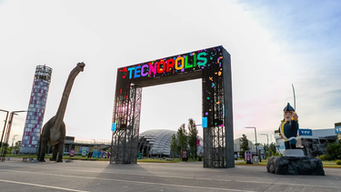Tecnópolis está sobre la avenida General Paz, en Villa Martelli, partido de Vicente López.