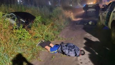 Tras la persecución hubo varios detenidos en la zona de 155 y 49. (Policía Bonaerense)