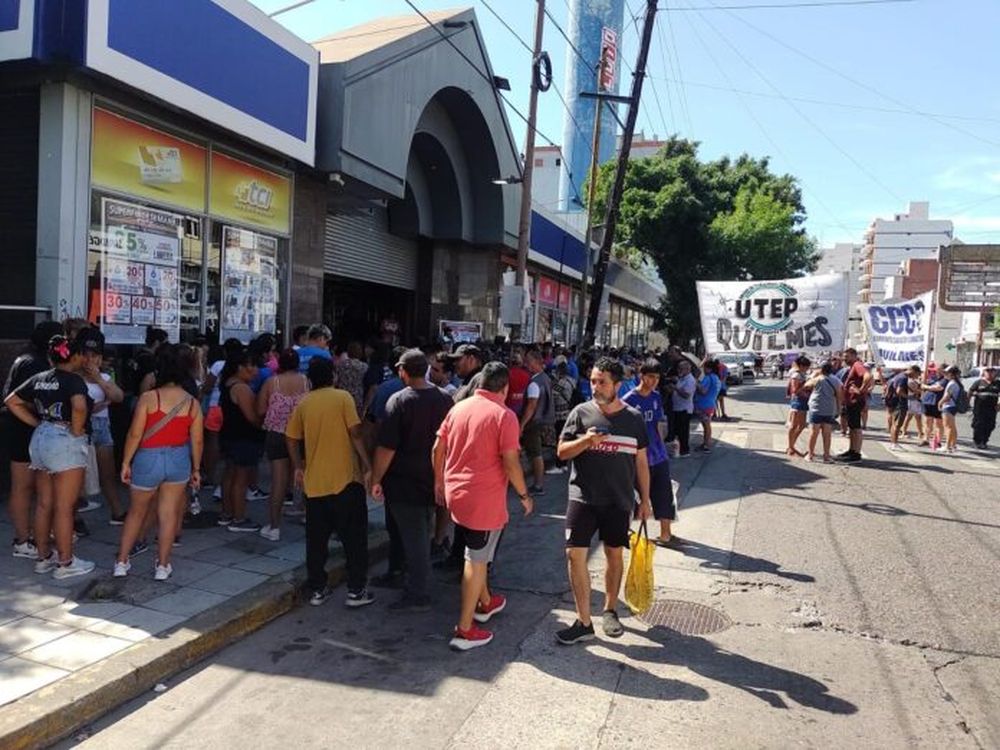 Protesta en Quilmes. (Twitter: @Fernando_Yancos)