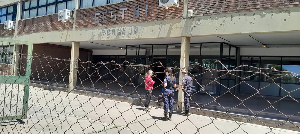 La Escuela Técnica N.º 1 fue una de las instituciones víctima de los ataques vandálicos.