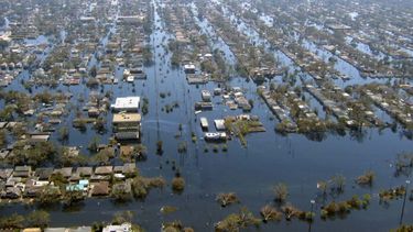 La fotografía original de la inundación de New Orleans, que muchos terminaron creyendo de La Plata. (NOAA)