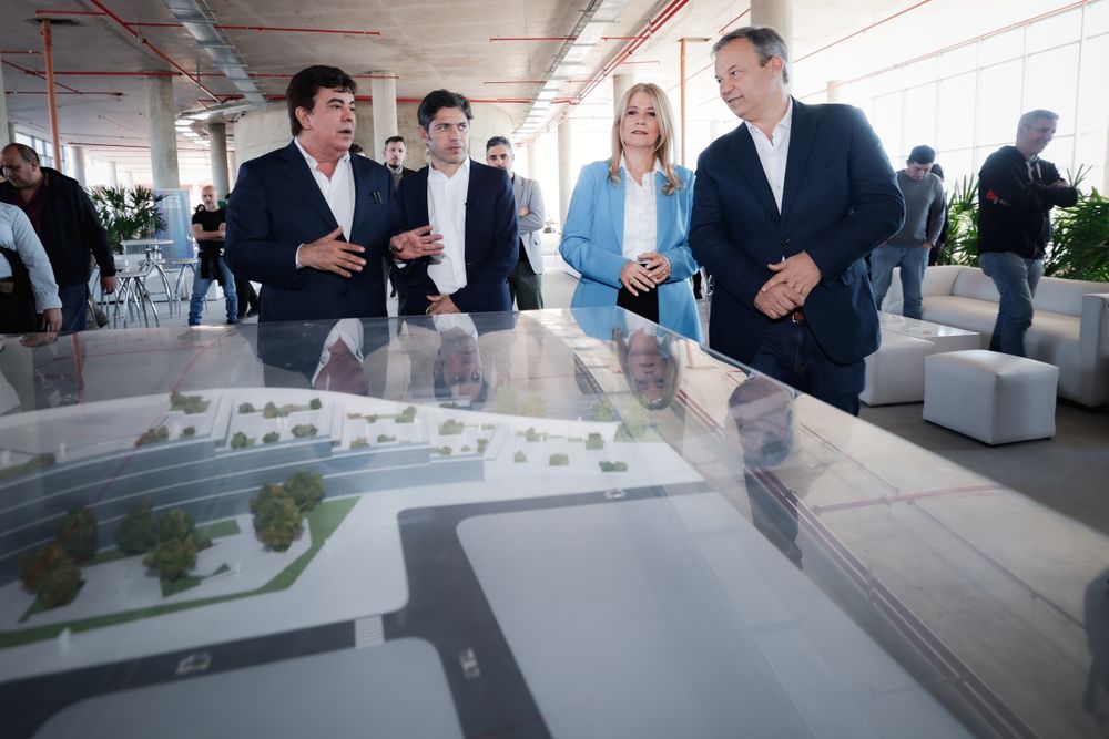 Kicillof con Espinoza, Magario y Mariano Cascallares, en La Matanza.&nbsp;