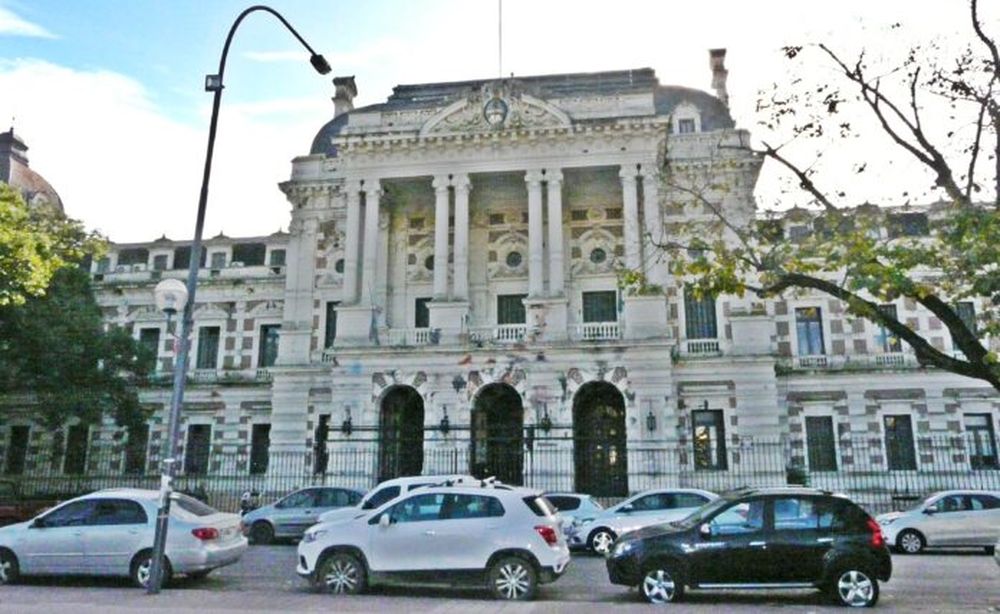 Vista del frente de la Gobernación bonaerense. (Archivo)