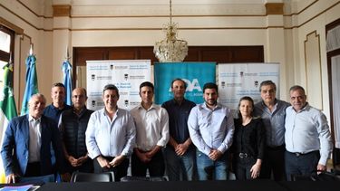 Reuniones con los comités de cuenca hídrica del Río Salado en Carlos Casares.