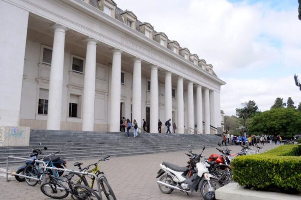 Informe sobre padecimiento de abusos sexuales y otras experiencias traumáticas de estudiantes de la Universidad Nacional del Sur. - La Nueva -