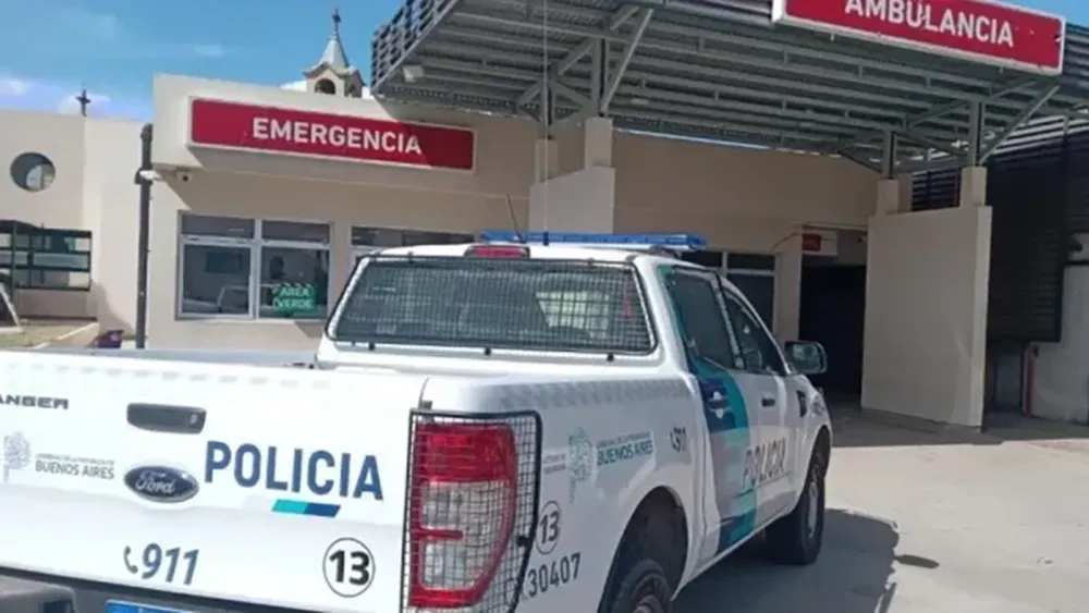 El hombre que se prendió fuego fue internado en el hospital Hospital San José. - La Opinión de Pergamino -