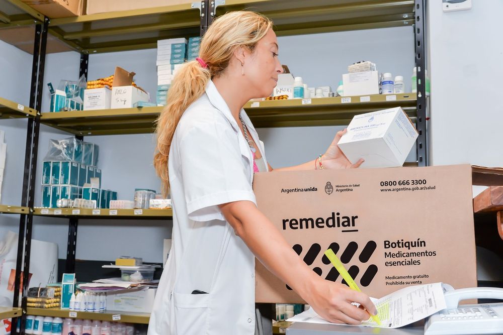 El Remediar fue lanzado en 2002 y distribuyó medicamentos para más de 15 millones de personas.