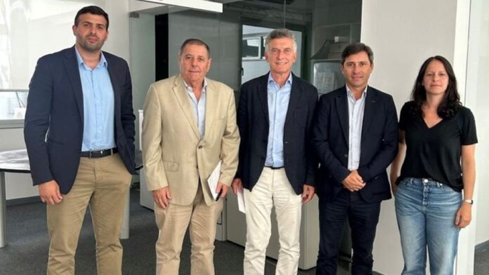 Mauricio Macri, junto a Alfredo De Angeli y Martín Goerling. - PRO -