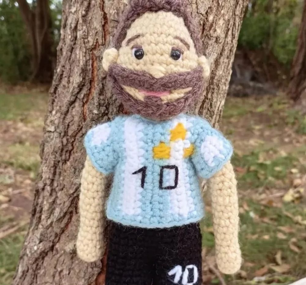 Primera Fiesta del Juguete Artesanal en Rawson, Chacabuco.