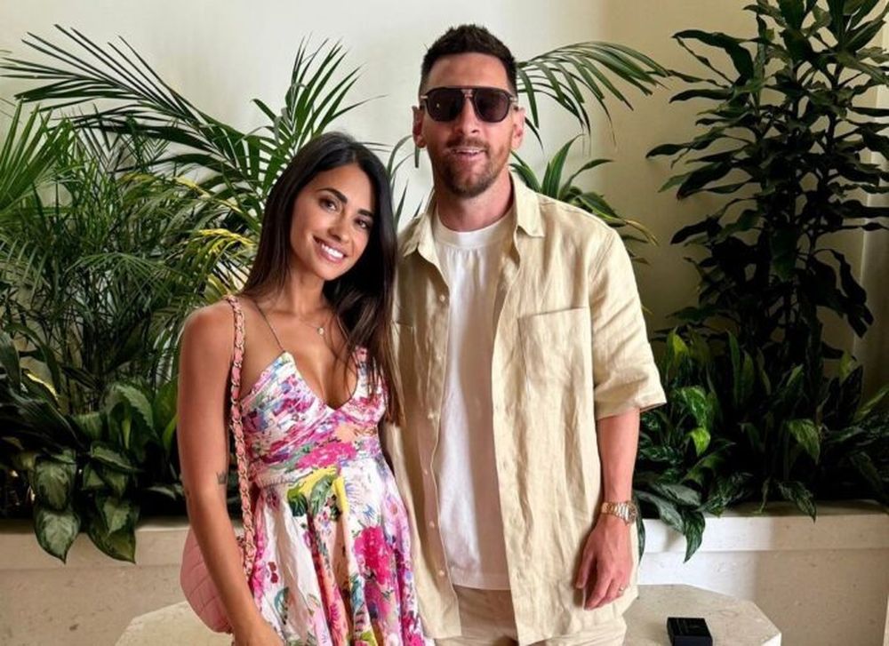 Antonela Rocuzzo y Lionel Messi. (Instagram @leomessi)