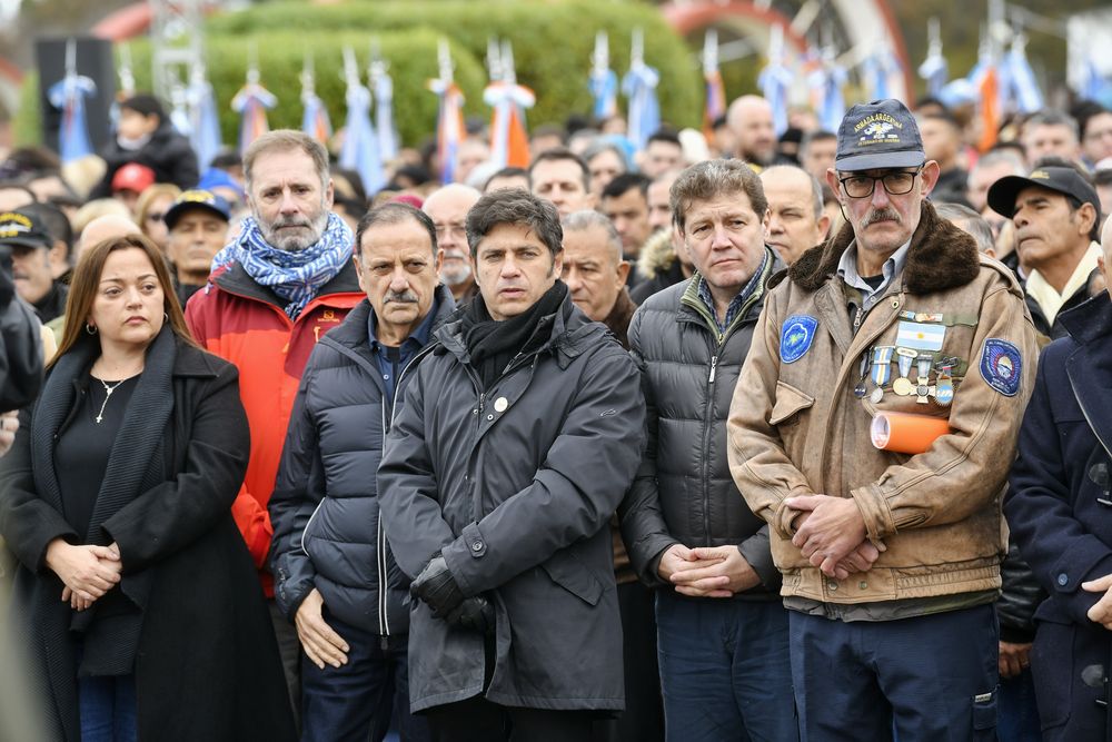 El gobernador bonaerense Axel Kicillof participó de los actos por Malvinas realizados en las ciudades fueguinas de Río Grande y Ushuaia.&nbsp;