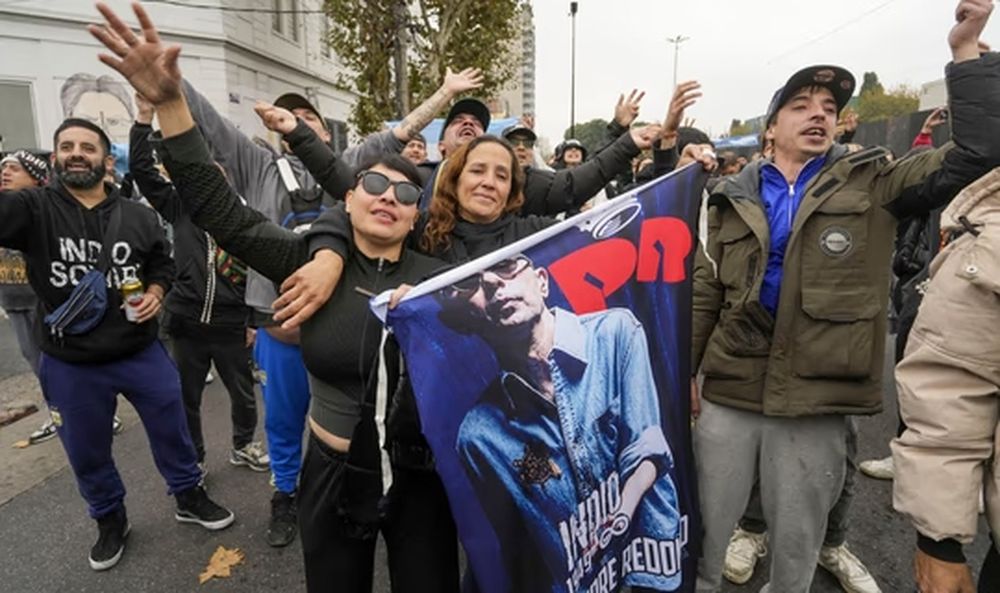El Indio es memoria y bandera. El Indio es memoria y bandera.