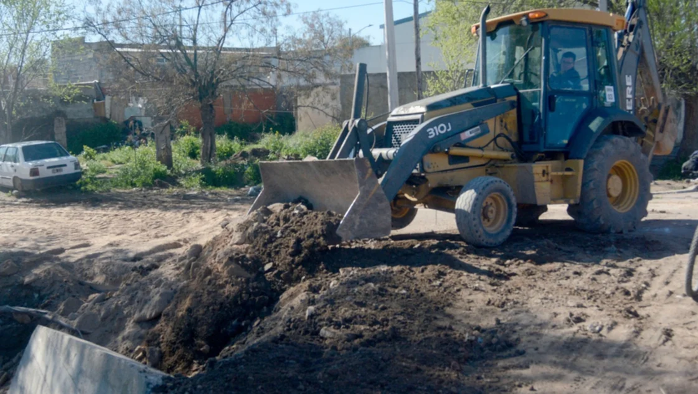 Comenzaron los trabajos de reconstrucción de los puentes sobre el Canal Maldonado de Bahía Blanca.