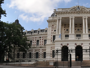 La Casa de Gobierno de la Provincia de Buenos Aires. La Casa de Gobierno de la Provincia de Buenos Aires.