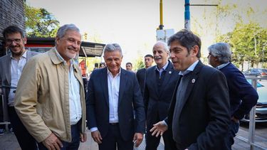 Axel Kicillof junto a Jorge Taiana en Mar del Plata.&nbsp;