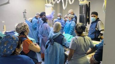 El Hospital Presidente Perón de Avellaneda realizó uno de los primeros procedimientos de Revascularización Carotídea Transcervical con inversión dinámica de flujo (TCAR) en la Argentina y el primero en el sistema público de salud.&nbsp;