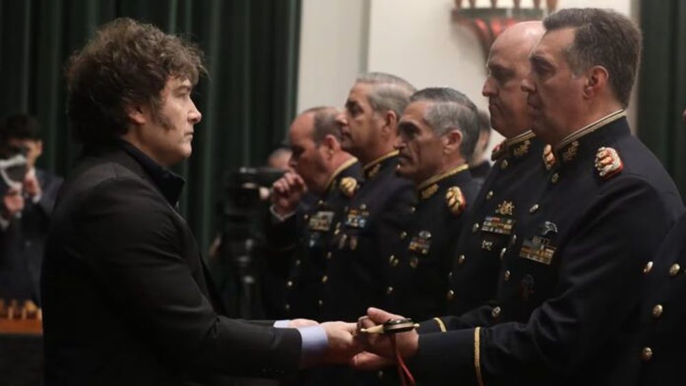 Investigan un hackeo a las Fuerzas Armadas. (Instagram Guillermo Francos)