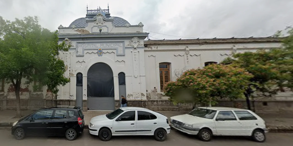 El Hospital Leónidas Lucero de Bahía Blanca, donde murió el hombre apuñalado.