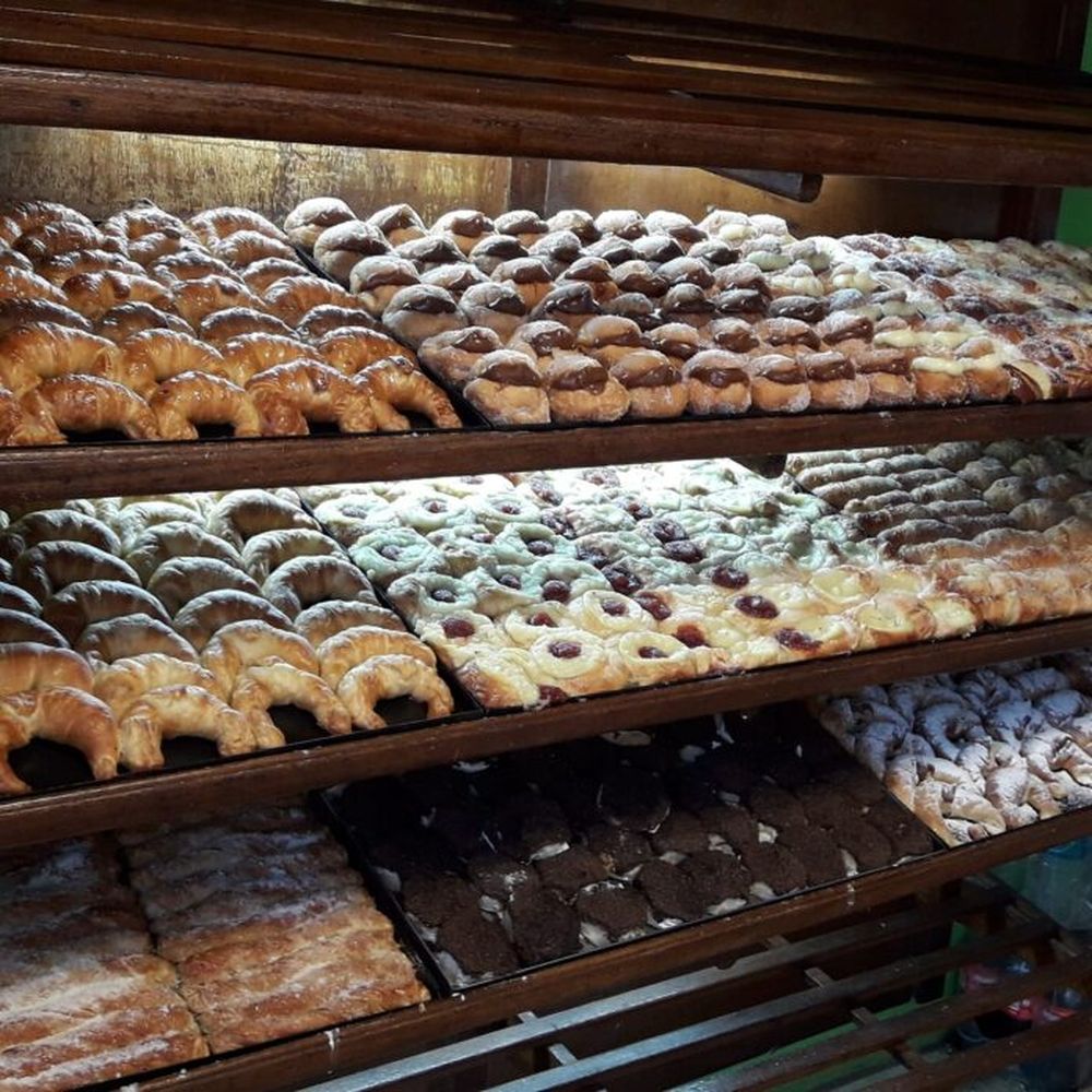 Las facturas, una pasión argentina.