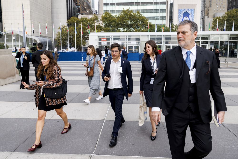 El gobernador Axel Kciillof durante una actividad oficial en su paso por EEUU.&nbsp;