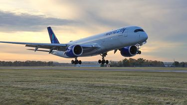 Un avión de la empresa World2Fly.