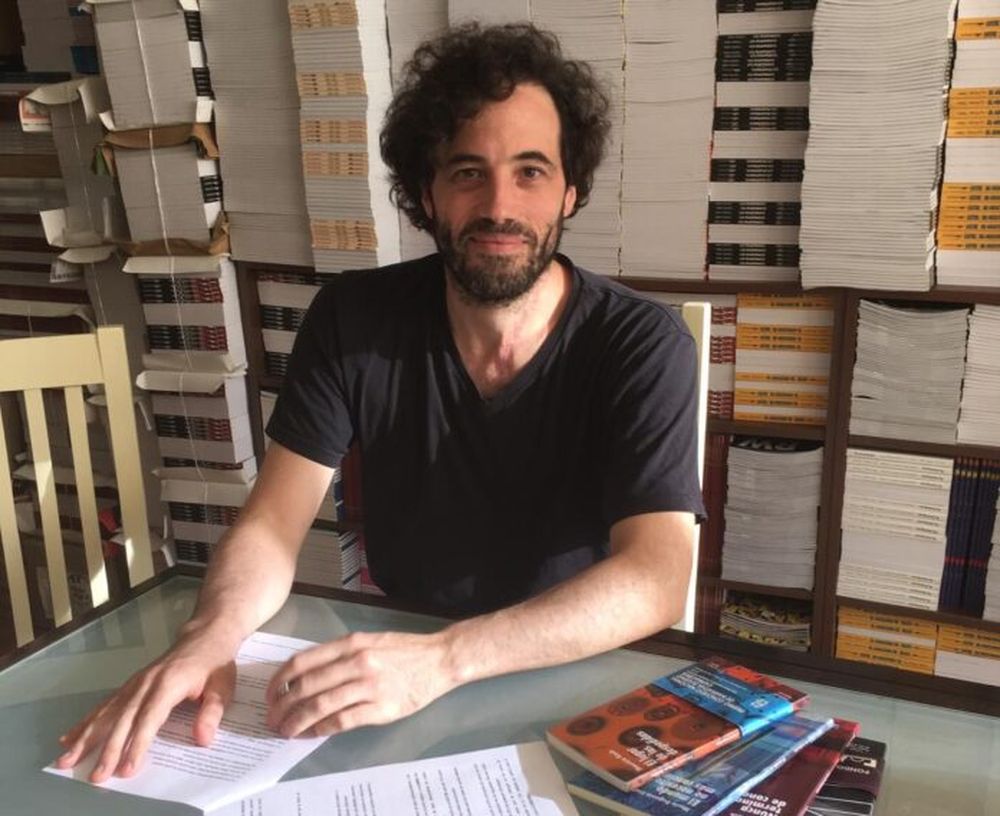 Manuel Crespo, autor de “En el cielo un hombre”. (Fundación El Libro)