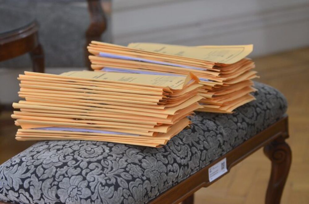 Una serie de pliegos.