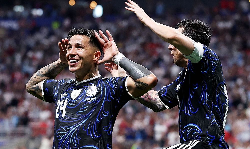 Enzo Fernández hizo un golazo para el empate de Argentina.
