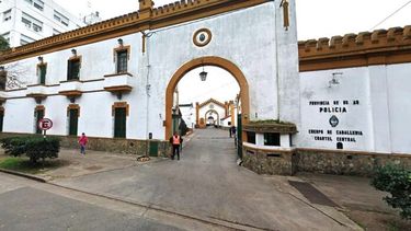 Juzgan los delitos cometidos en el centro clandestino de detención ilegal que funcionó en el Cuerpo de Caballería de la Policía bonaerense . Foto Archivo
