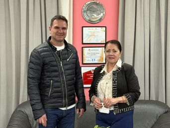 &nbsp;Roberto Vázquez junto a la intendenta Blanca Cantero.