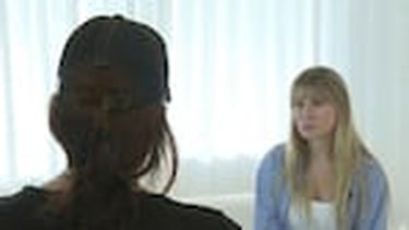 La víctima de las gitanas estafadoras de Lomas de Zamora dio su testimonio a Telenoche (El Trece).&nbsp;