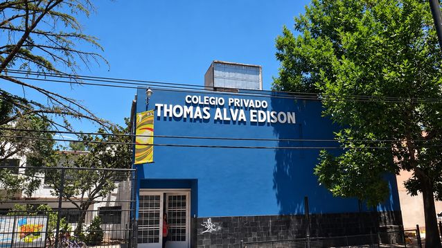 El colegio Thomas Alva Edison de Ituzaingó.