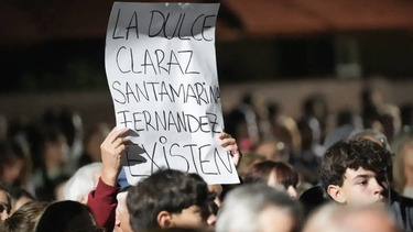 Marcha en la localidad de La Dulce, en reclamo de mejoras en el sistema sanitario y de la presencia de un médico permanente en el lugar. (Gentileza Ecos Diarios) Marcha en la localidad de La Dulce, en reclamo de mejoras en el sistema sanitario y de la presencia de un médico permanente en el lugar. (Gentileza Ecos Diarios)