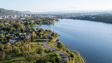 sierras, mar o montana: como elegir tu proxima escapada