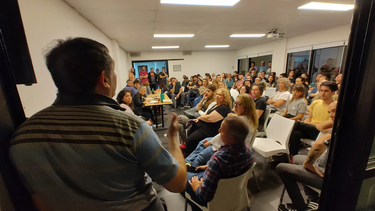 El docente se descompensó y falleció en una asamblea de ADULP en la que se discutía el plan de lucha contra el ajuste. (0221)
