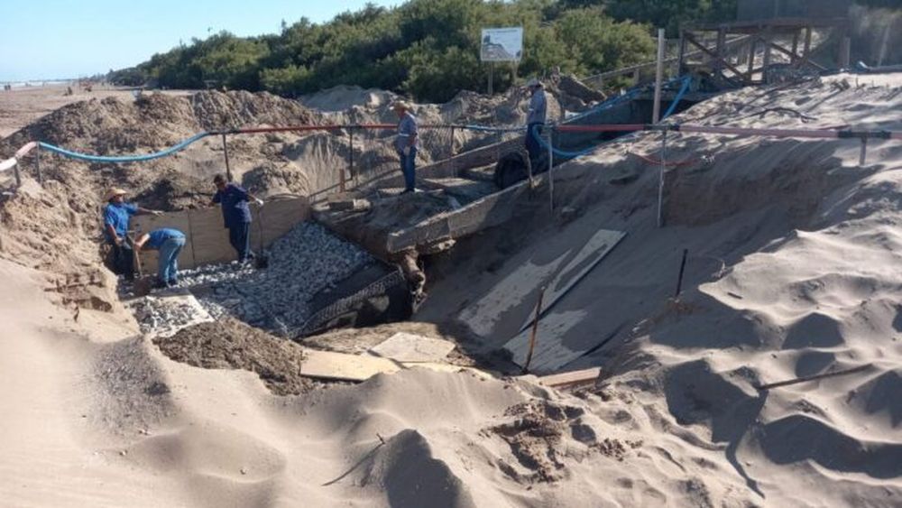 Trabajos en la costa.