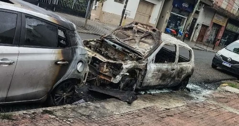 San Andrés, en el partido de San Martín, amaneció con dos nuevos incendios de autos.